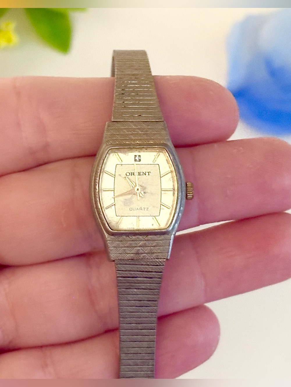 Vintage 1980s Diamond Orient Ladies Dress Watch-Slim Silver Steel Mesh Strap